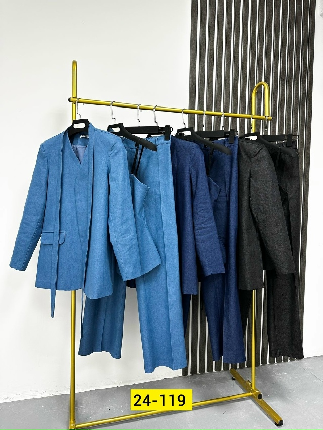 Костюм 23105177