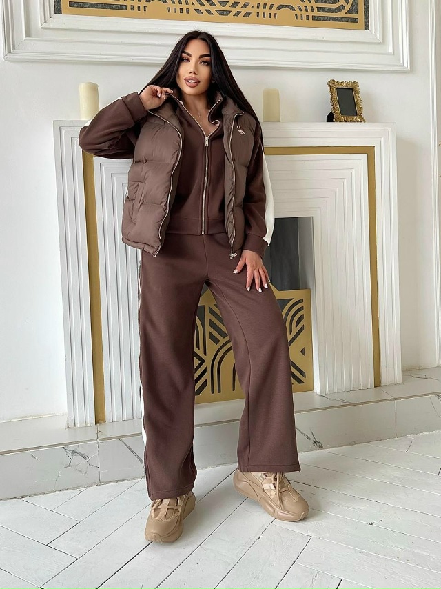 Спортивный костюм 23105453