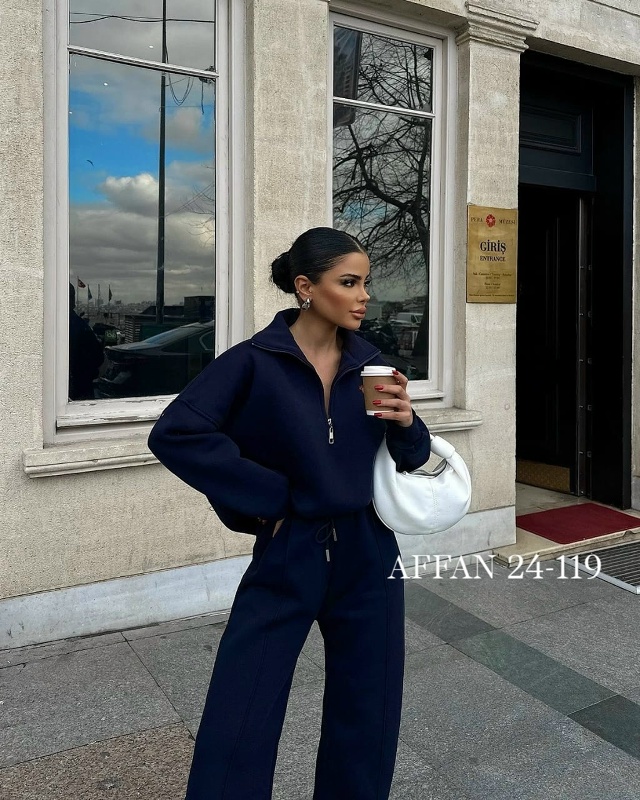 Костюм 23108058