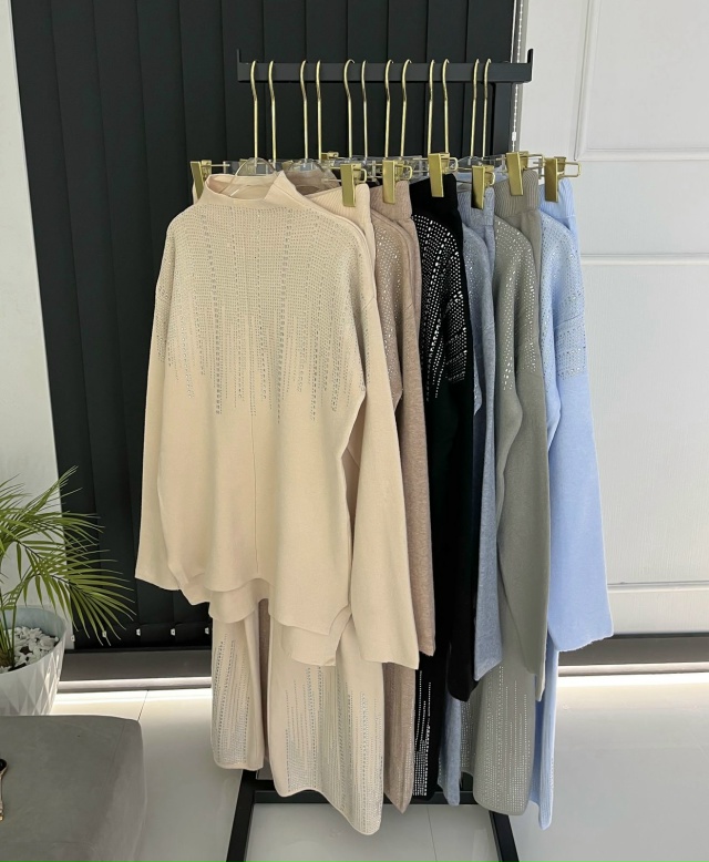 Костюм 23117179