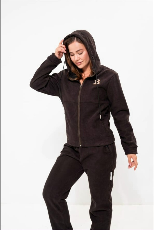 Спортивный костюм 23118416