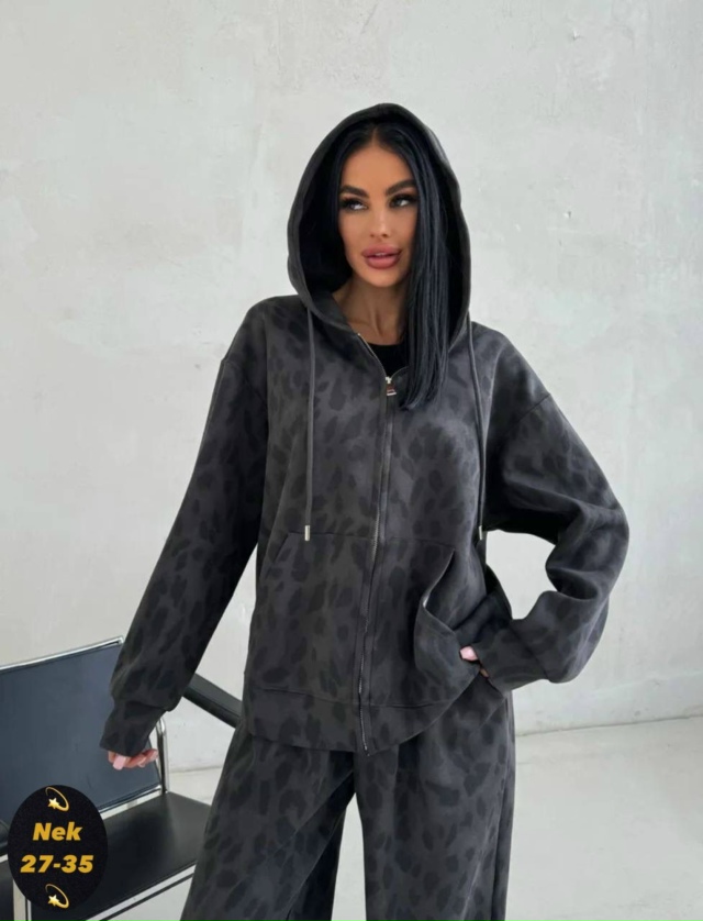 Спортивный костюм 23120617