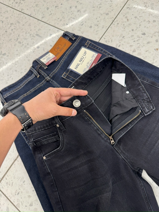 Джинсы 23121911