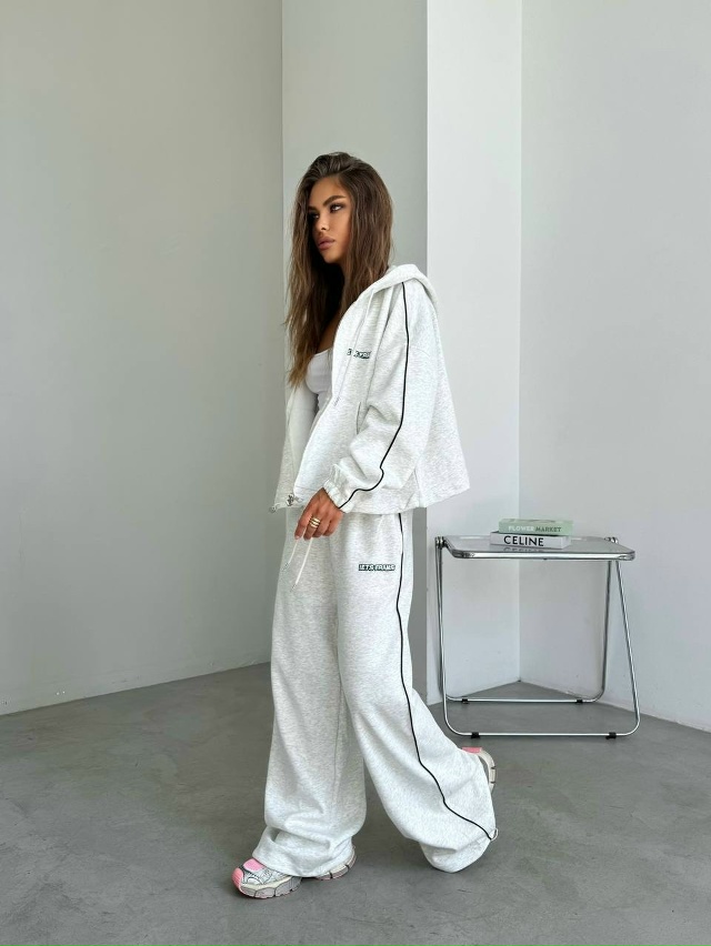 Спортивный костюм 23127770