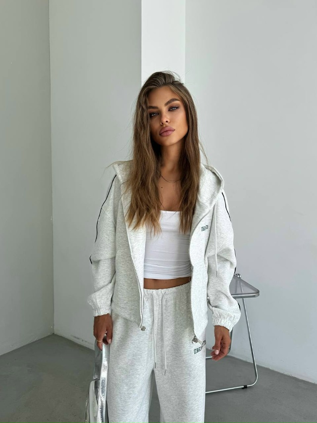 Спортивный костюм 23127770