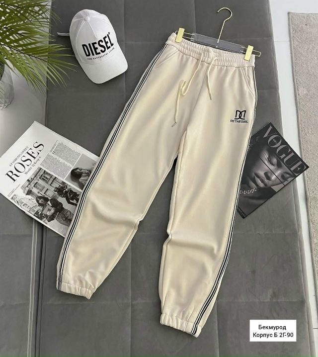 Спортивные брюки 23130021