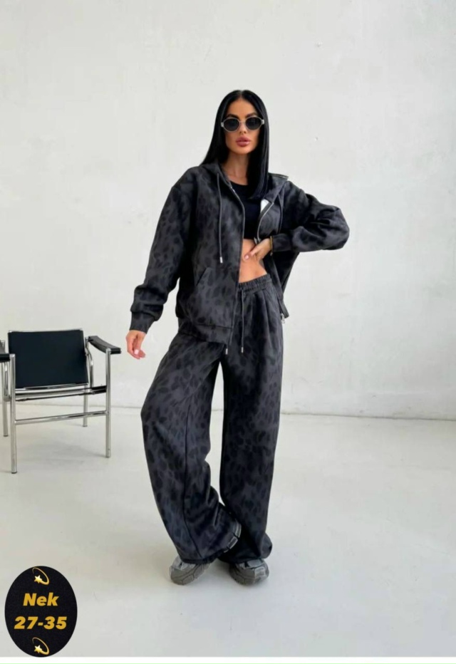 Спортивный костюм 23130120