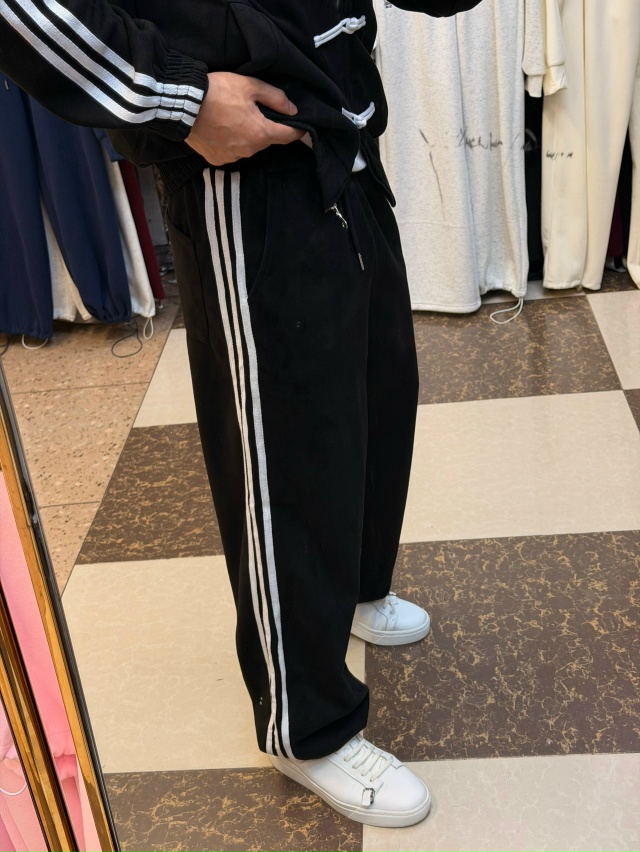 Спортивный костюм 23131893