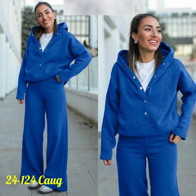 Спортивный костюм 23133139