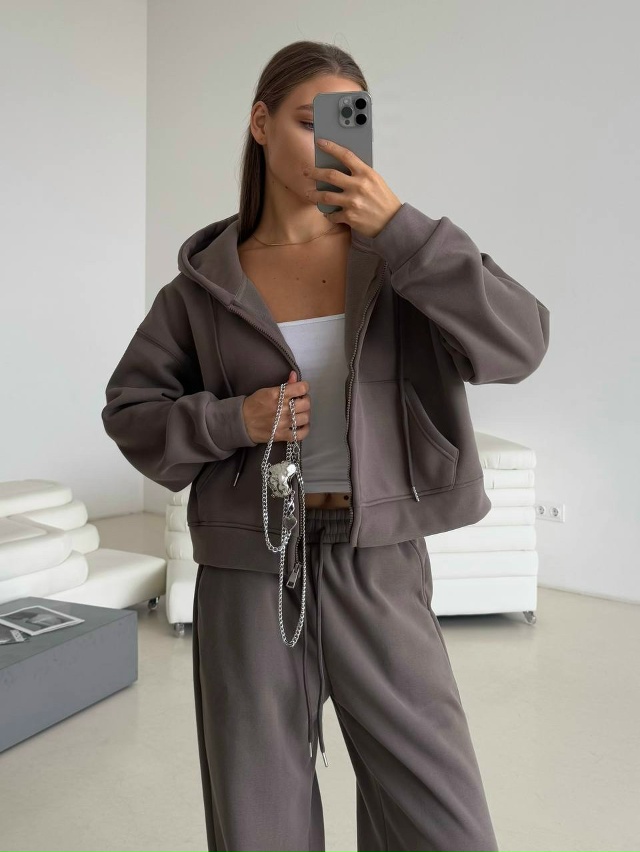 Спортивный костюм 23134818