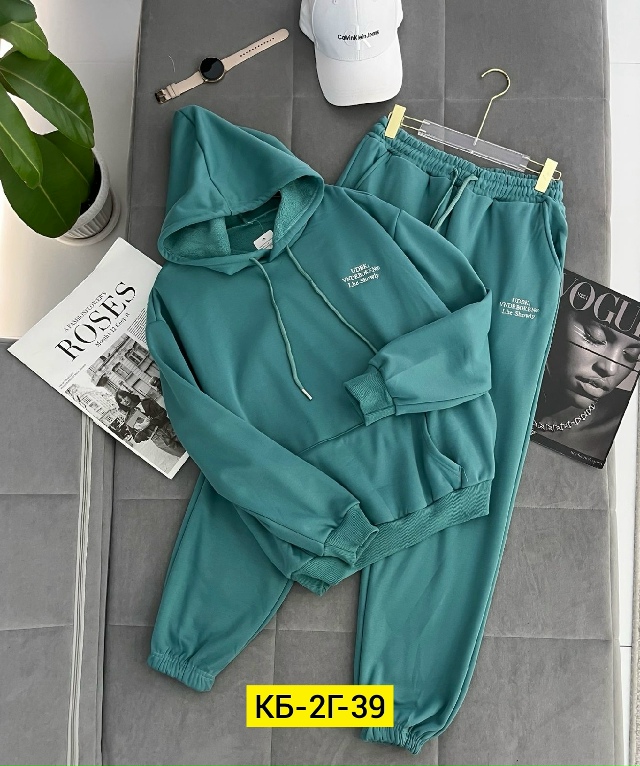 Спортивный костюм 23135262