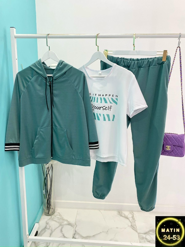 Спортивный костюм 23135824