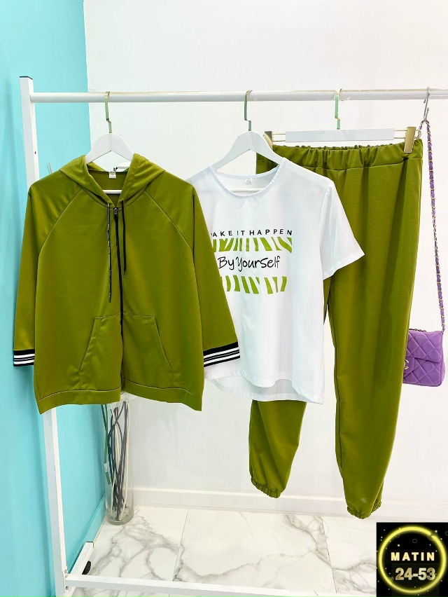 Спортивный костюм 23135824