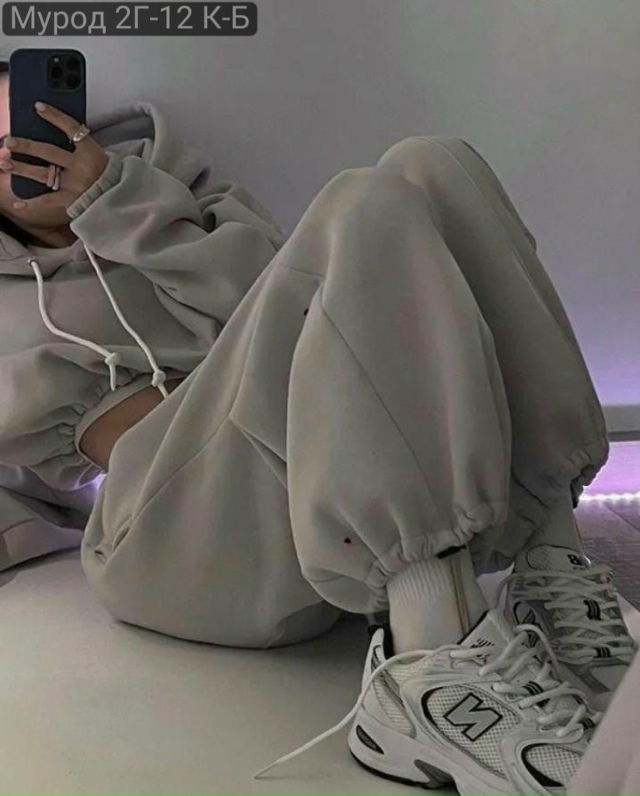 Спортивный костюм 23136368