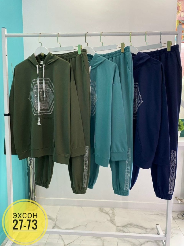 Спортивный костюм 23136736