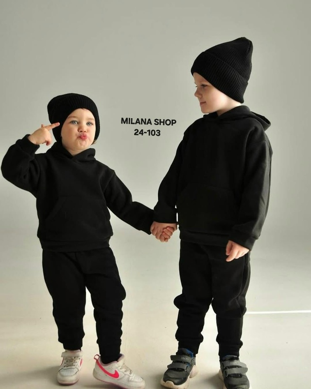 Спортивный костюм 23136584