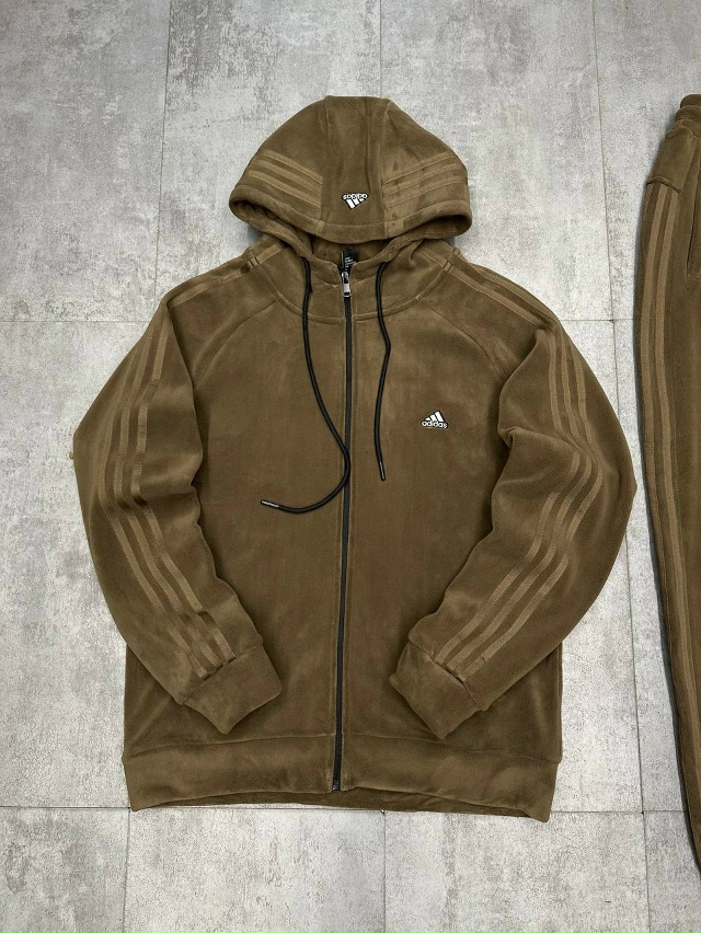 Спортивный костюм 23142254