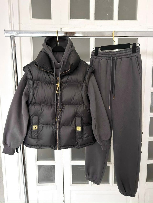 Спортивный костюм 23141607