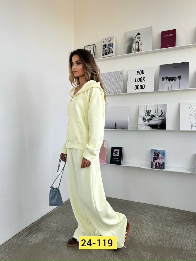 Спортивный костюм 23144121