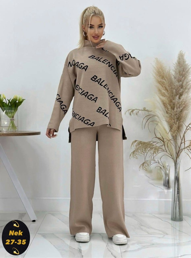 Костюм 23145563