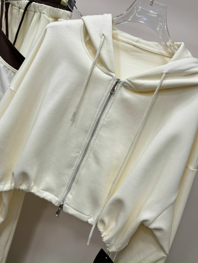 Костюм 23146641