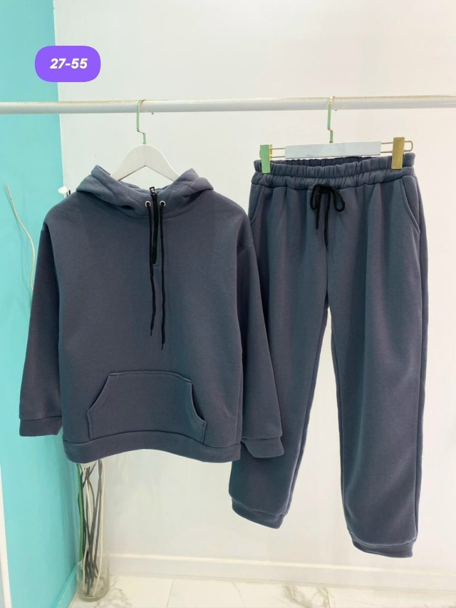 Спортивный костюм 23147409