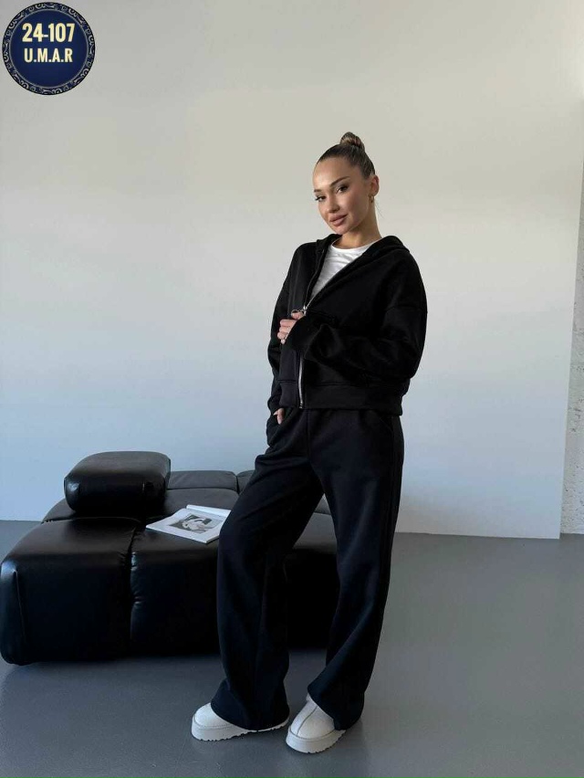 Спортивный костюм 23148722