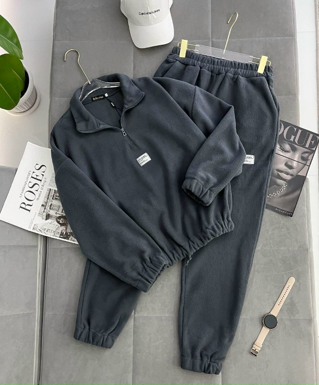 Спортивный костюм 23149702