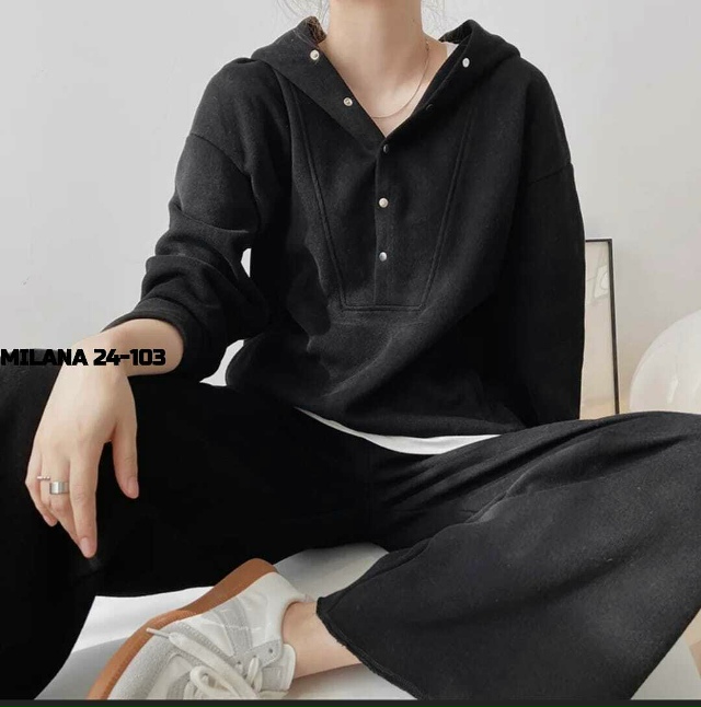 Спортивный костюм 23152561