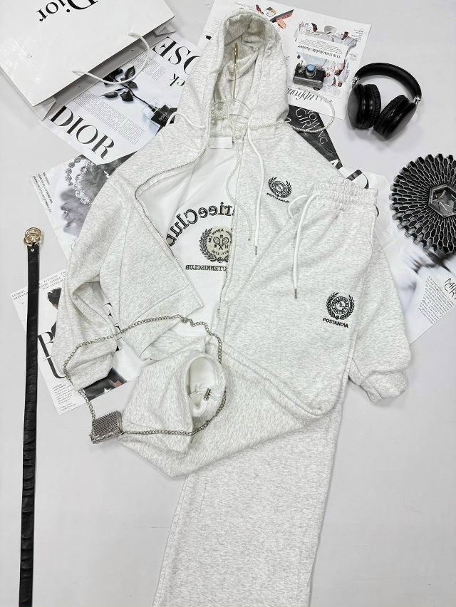 Спортивный костюм 23152681