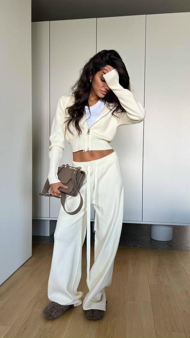 Костюм 23152799