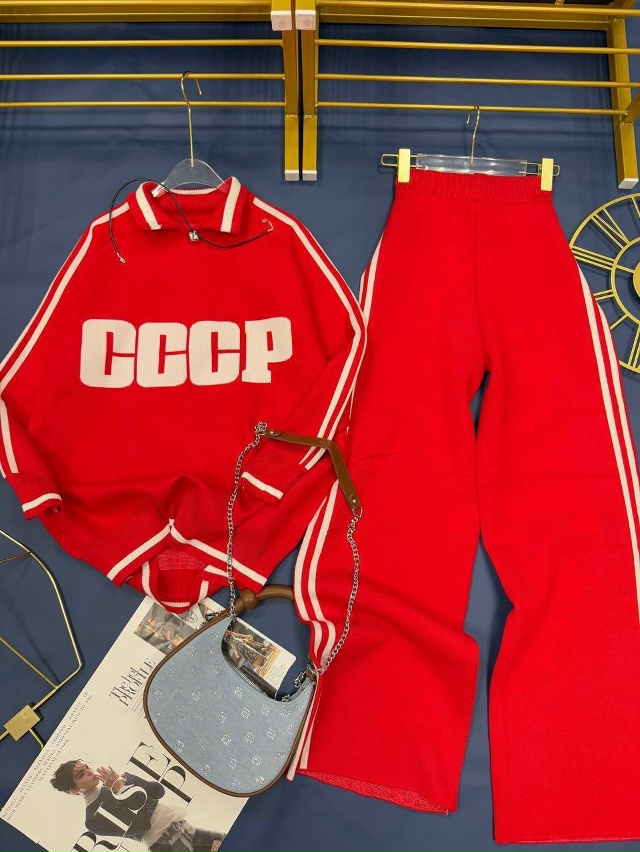 Спортивный костюм 23153594