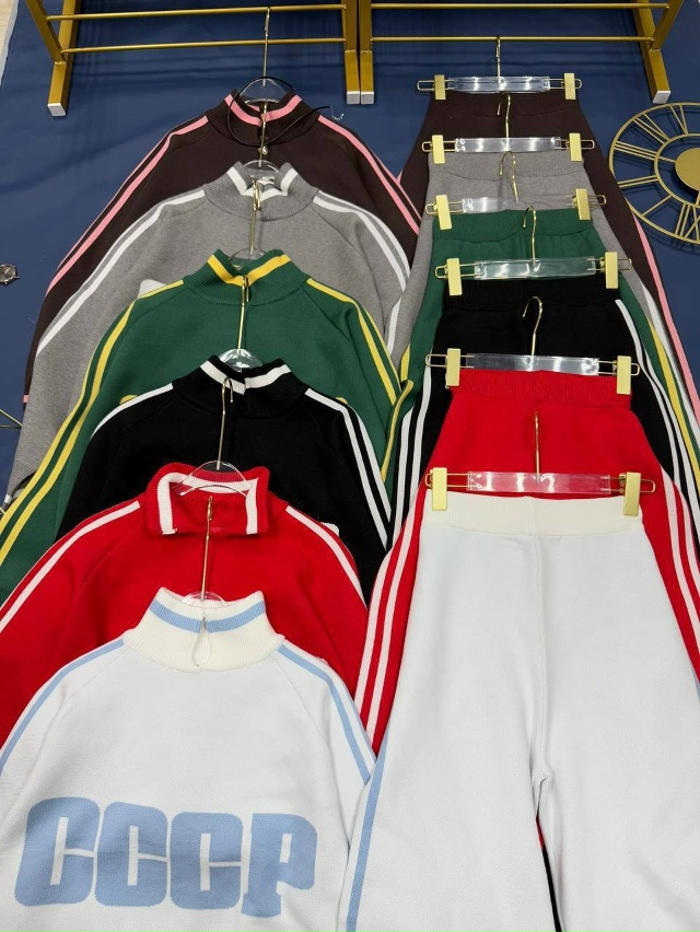 Спортивный костюм 23153594