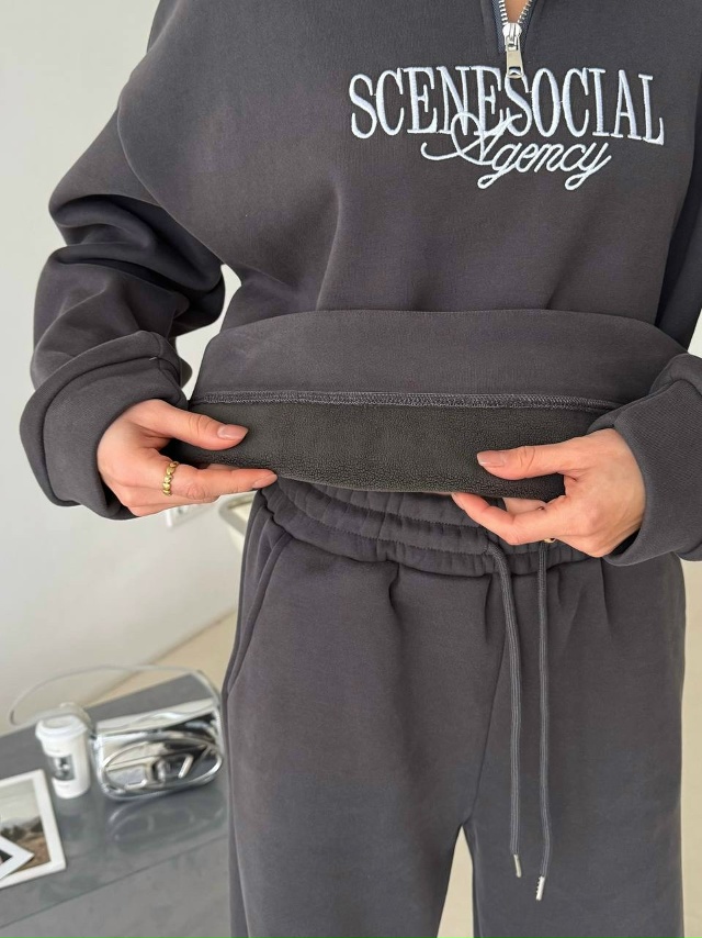 Спортивный костюм 23159180