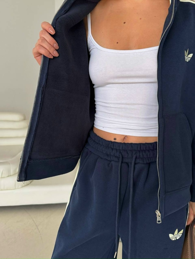 Спортивный костюм 23158288