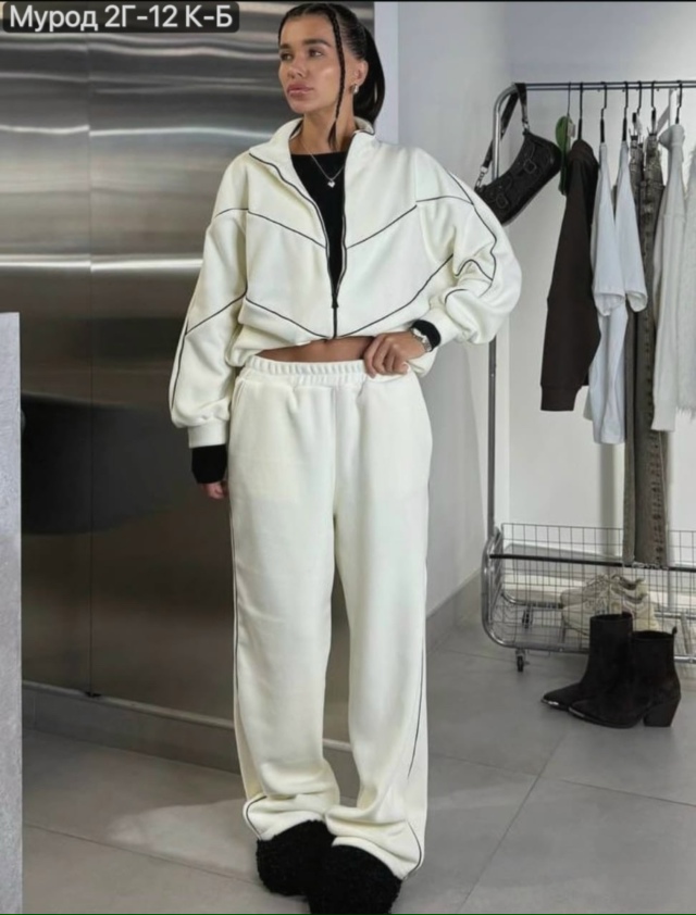 Спортивный костюм 23160985