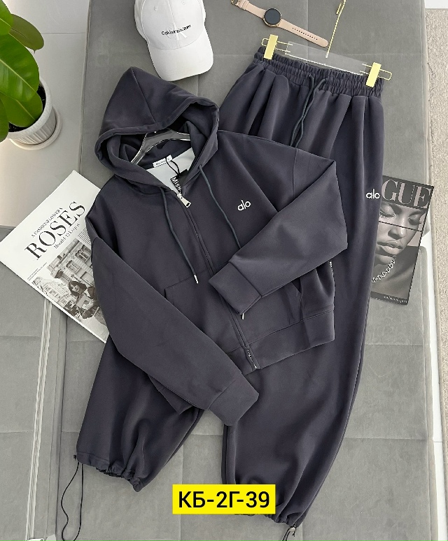 Спортивный костюм 23161979