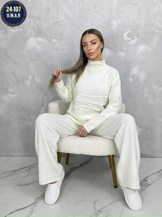 Костюм 23164115