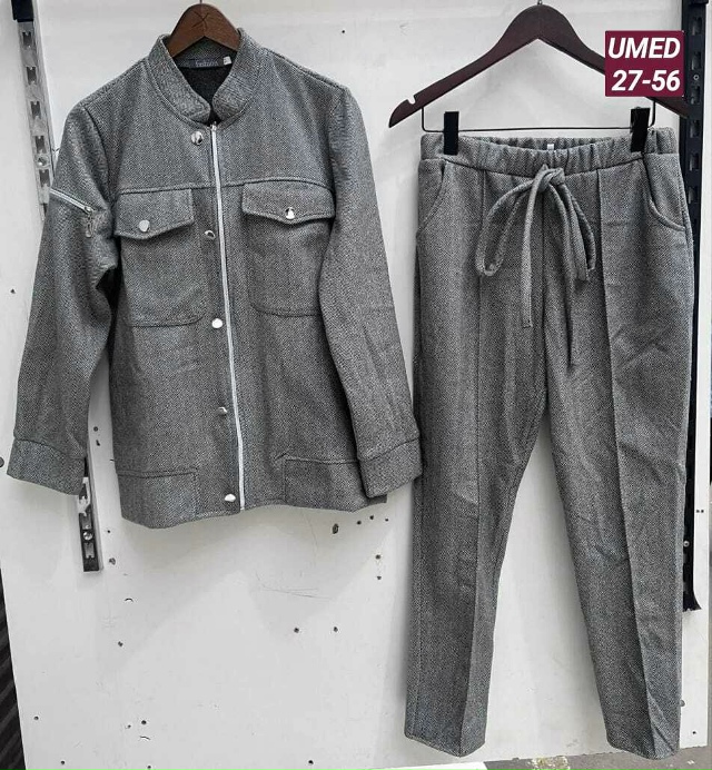 Спортивный костюм 23168600