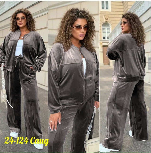 Спортивный костюм 23168656