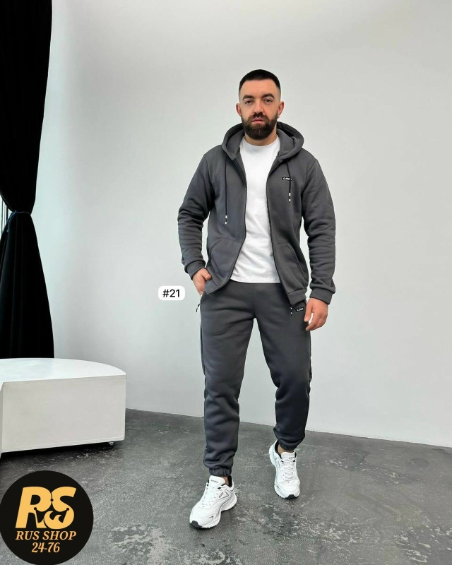 Спортивный костюм 23168174