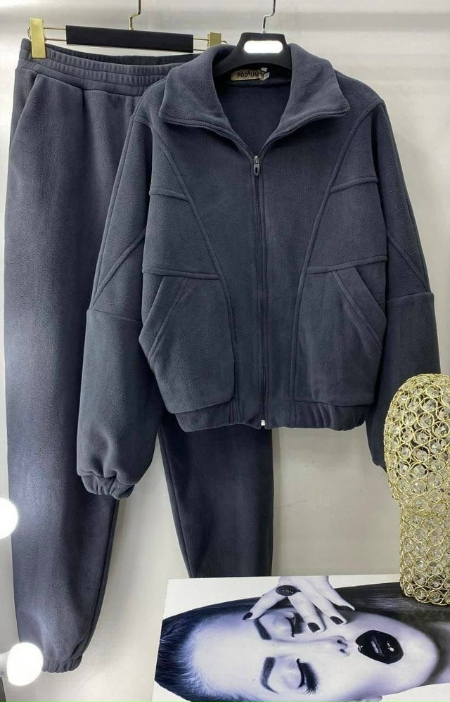 Спортивный костюм 23170019