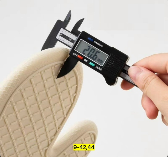 Перчатки 23170346