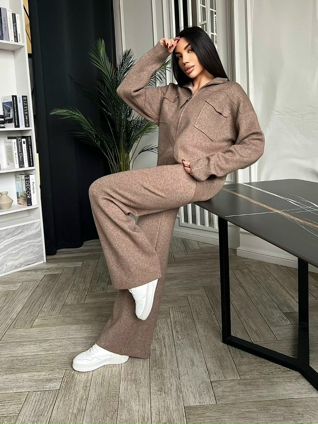 Костюм 23170394