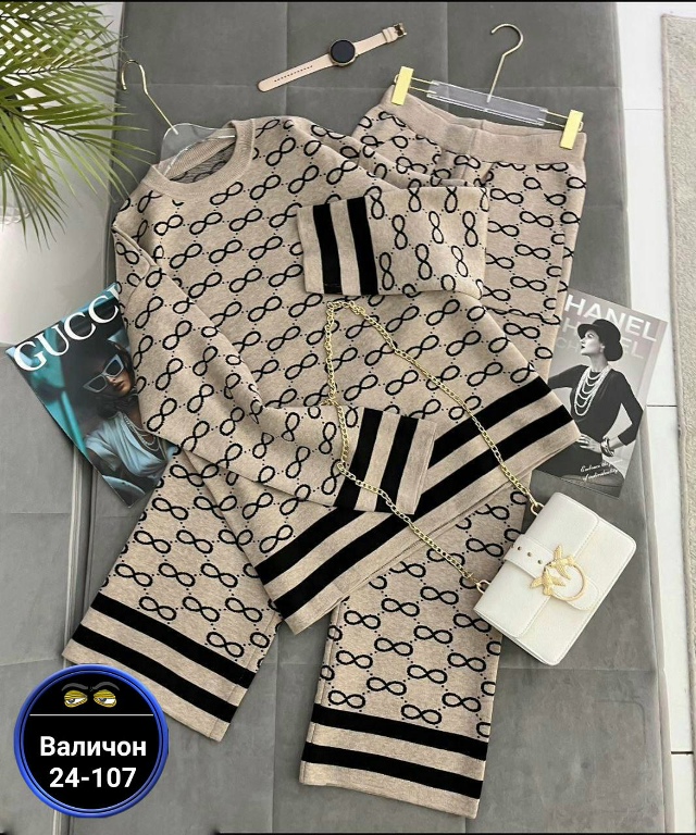 Костюм 23170652