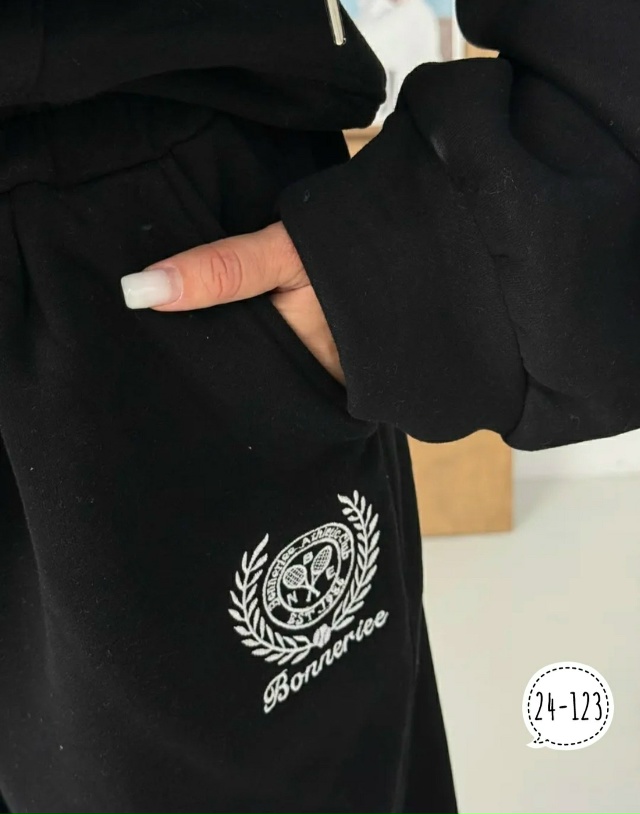 Спортивный костюм 23171209