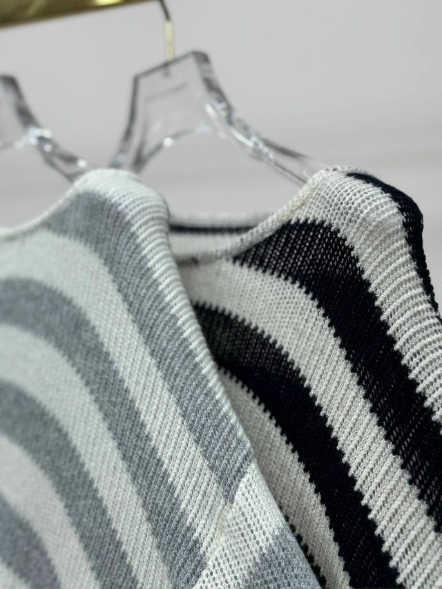 Свитер 23172815