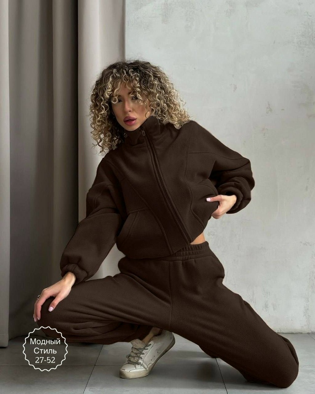 Спортивный костюм 23173513