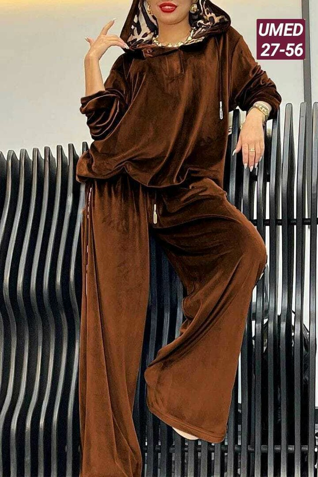 Спортивный костюм 23175167