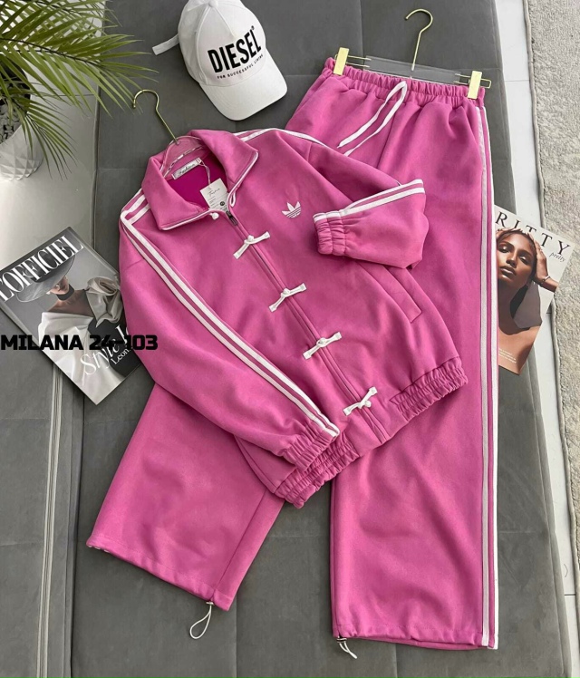 Спортивный костюм 23175184